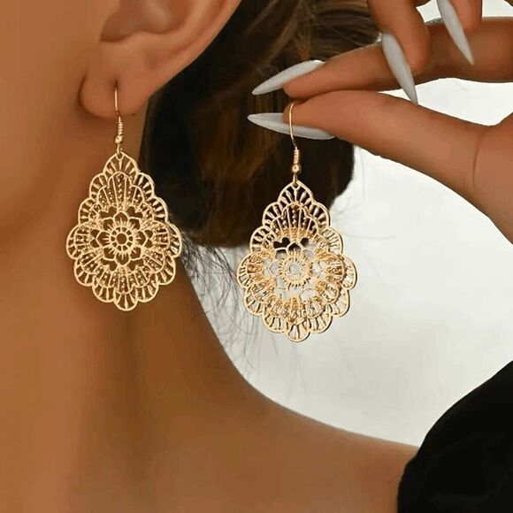 Boho Filigree Gold Dangle Earrings - Picture 4 of 4